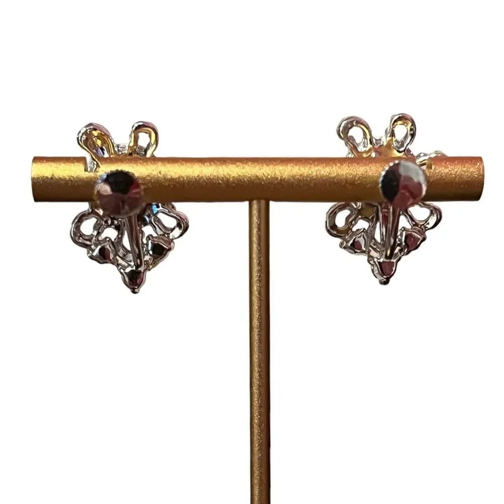 ⭐️3/$25⭐️ Vintage Pearl Rhinestone Flower Silver Tone Screw Back Earrings